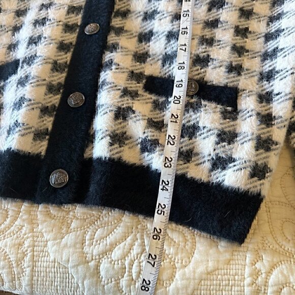 Cyrus SUPER SOFT women's sweater black and white with silver button detail XL - Picture 8 of 10